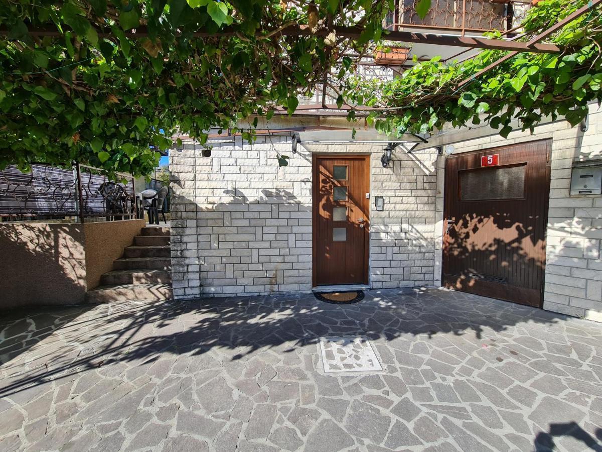 Apartma Pina Apartment Izola Bagian luar foto