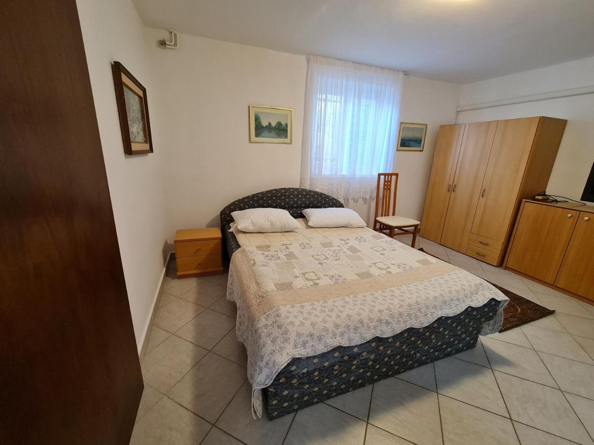 Apartma Pina Apartment Izola Bagian luar foto
